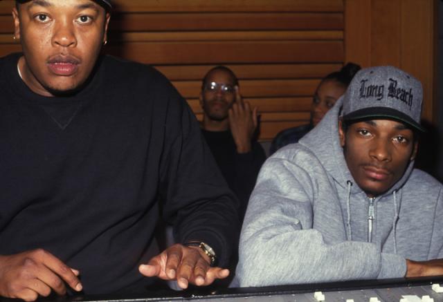 album dr. dre nate dogg snoop dogg 2001. Dr. Dre – Kush (f. Snoop Dogg
